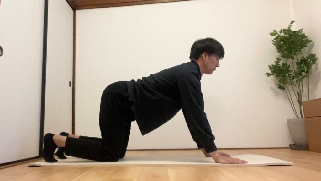 鎌倉・藤沢のピラティススタジオで背骨の動きを整えるエクササイズ2